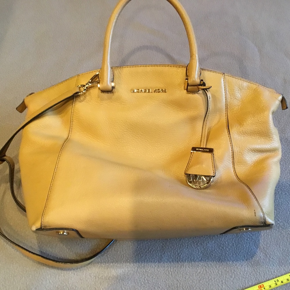 Michael Kors purse